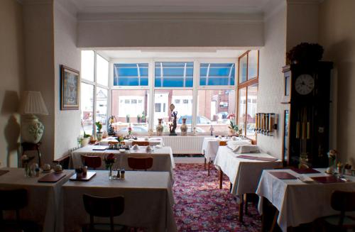 The Highfield Private Hotel - image 2