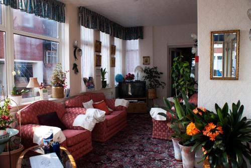The Highfield Private Hotel - image 5