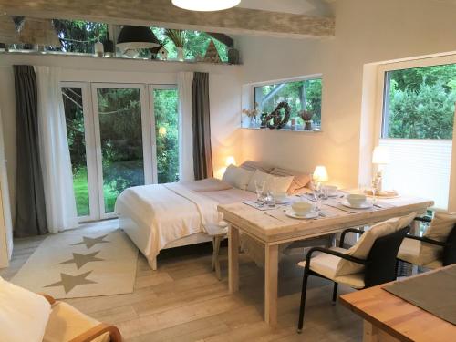 Ferienhaus Strandgut mit Outdoor Whirlpool und Garten in Petershagen/Eggersdorf