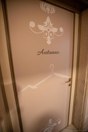 Large Double Room with Private Bathroom image 8