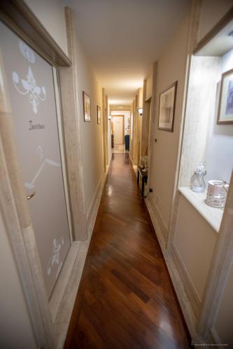 Double Room with Private Bathroom image 5