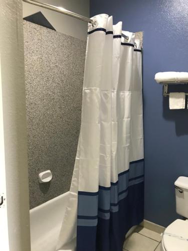 Camelot Inn and Suites in Houston, USA