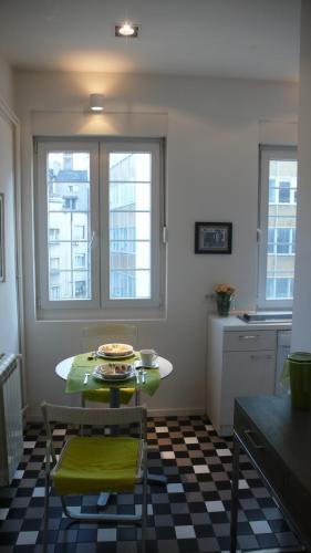 Apartment Treci - image 4