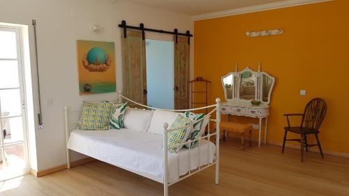  Suite Sunrise in Villa Arco Iris in Moncarapacho