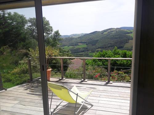 Là-haut sur la colline gîte à louer Pollionnay