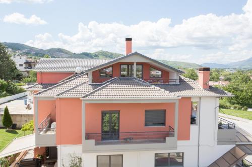 ทัศนียภาพภายนอกโรงแรม, New Loft Polixeni in อีเพียรุส