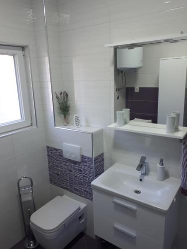 kopalnica, Apartment Vedran in Kaštel Lukšič
