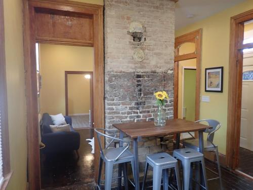 B&B New Orleans - Historic Modern Uptown Home ll - Bed and Breakfast New Orleans