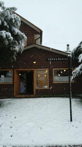 Cafe & Hostal Acurruka