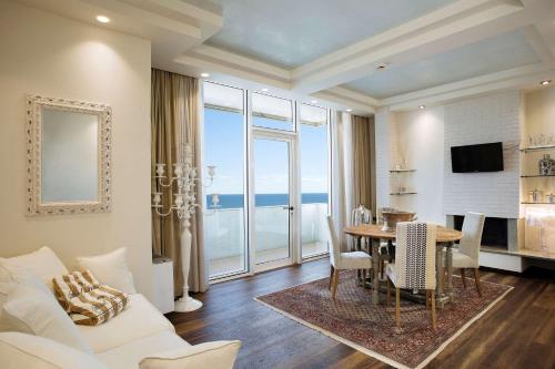 Best Western Maison B Hotel - image 5