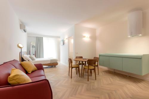 Metropolitan Suites - image 6