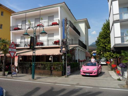 Hotel Rialto, Riva del Garda bei Brusino