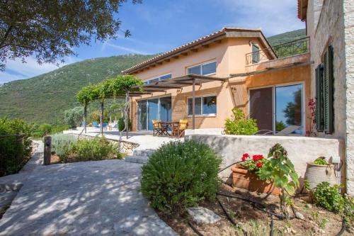  Villa Katsika in Évyiros