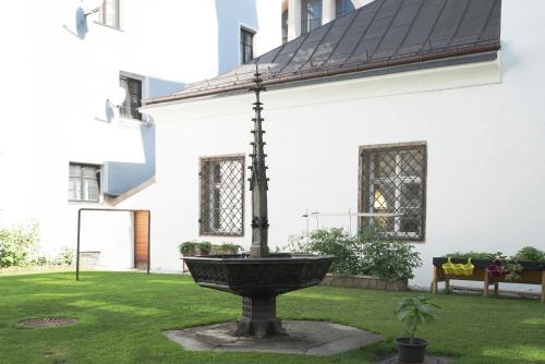 Daxburg Apartments - image 8