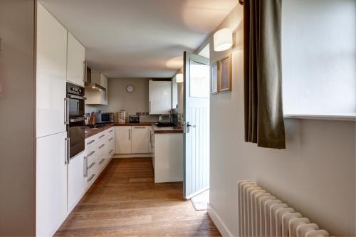 The Cottage Llyn Peninsula - image 4