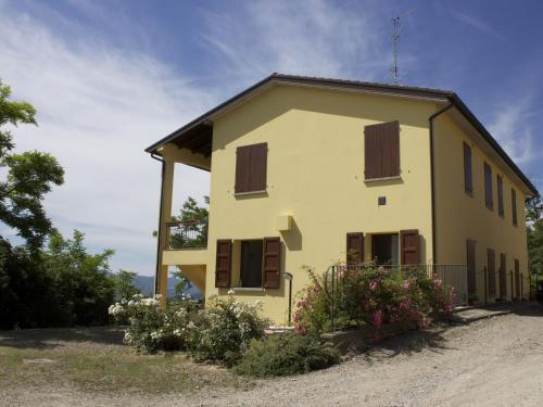 Modern Apartment in Emilia-Romagna near the forest