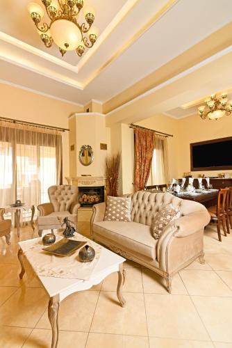  MN House ( Apartment ...M... ) in Kato Daratso