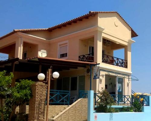  OKTANA apartments, Pension in Kourouta bei Kardhiakávtion