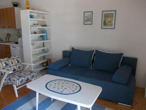 Takoma Hvar