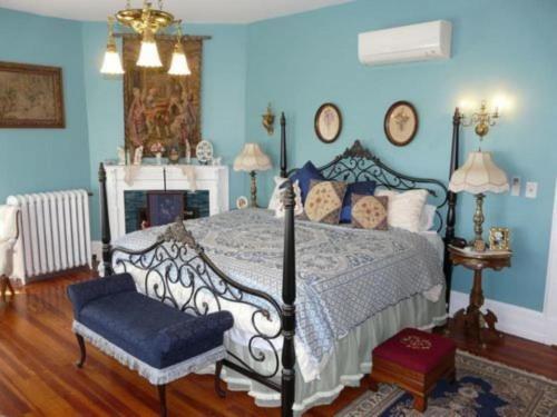 Berkeley House Bed & Breakfast - image 4