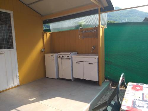 Bungalow with Shared Bathroom