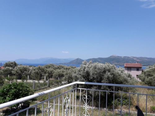  Elena Rooms in Palairos