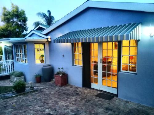 Antique Silk Self Catering Unit Grahamstown