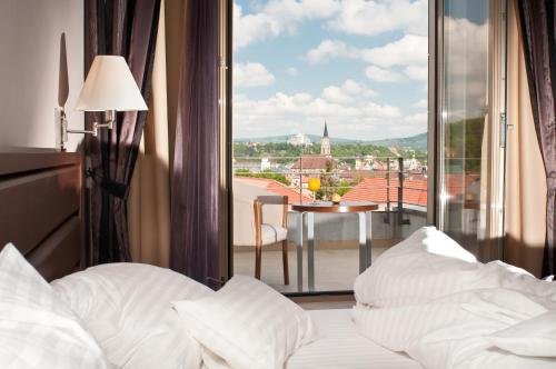 Ramada Hotel Cluj - image 8