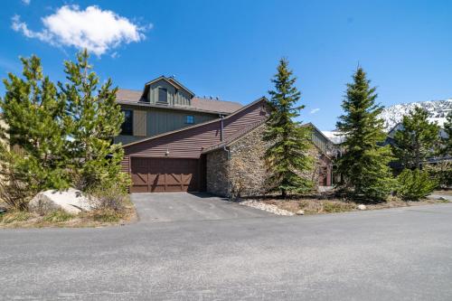 Lodges 1111 - image 3