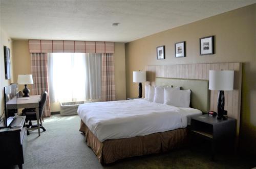 Country Inn & Suites by Radisson, West Valley City, UT