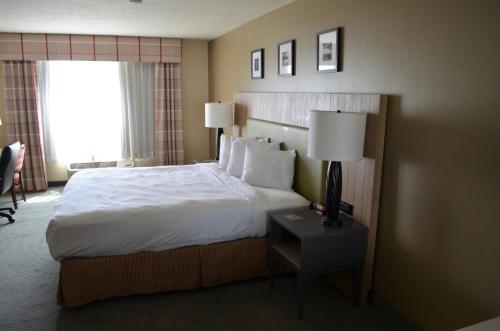 Country Inn & Suites by Radisson, West Valley City, UT