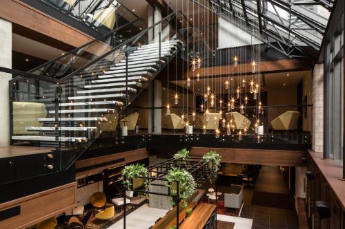 Shared lounge/TV area, William Gray in Old Montreal