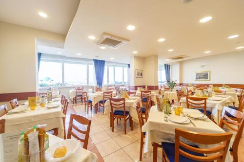 Albergo Roma Spiaggia 4