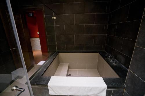 Shower, Hotel Shu Mei Chiayi in Zhongpu Township