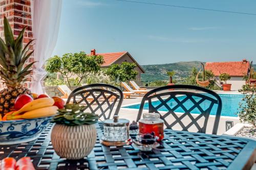 Létesítmények, Villa Mina in Sutvara