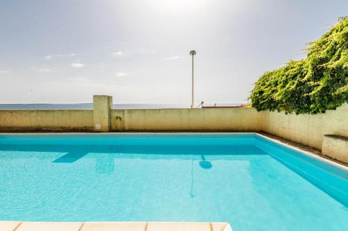 Peldbaseins, Mare Lughente in Cuglieri