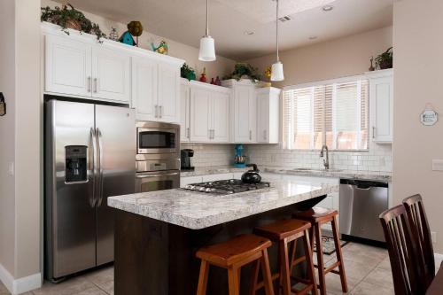 Red Cliffs - image 3