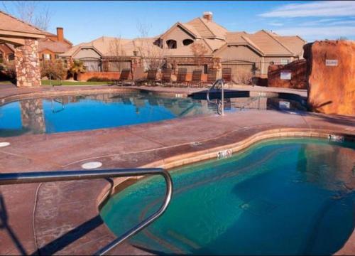 Road Runner Retreat - image 3