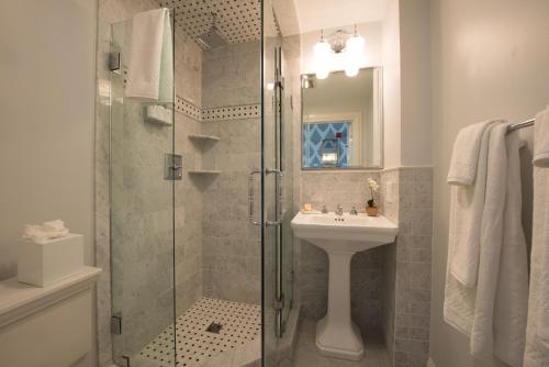 Serenity Inn Newport