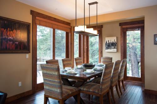 Luxury Village at Northstar Residence - Private Hot Tub! - Village Walk 7225 thumb 3