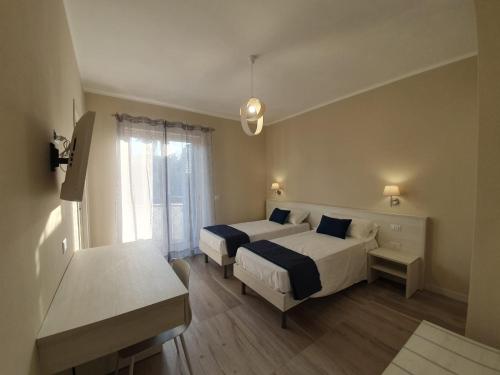 Oikia Rooms Room Type - Deluxe Double Room with Balcony