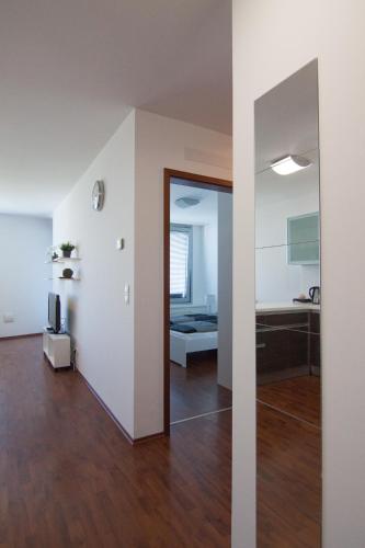 Juls Apartment next to football and hockey stadium, Bratislava (photo 8)