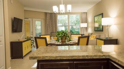 Vacation Village At Parkway Set in a prime location of Orlando (FL), Vacation Village At Parkway puts everything the city has to offer just outside your doorstep. The property offers a wide range of amenities and perks to ensure