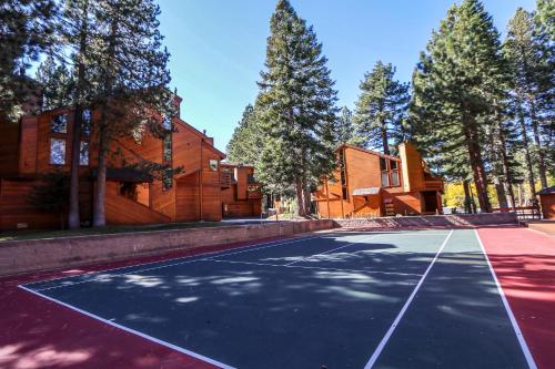 Tennis Village 14 Townhouse - image 9