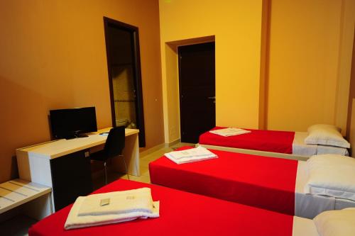 Hotel Mosaic Central Rome - image 4