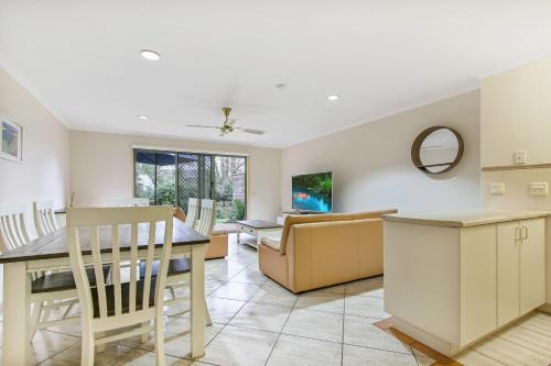 Dotări, North Pier Hotel in Insula Phillip