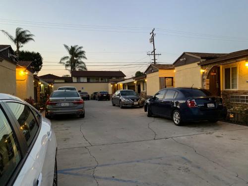 Apache Inn 3