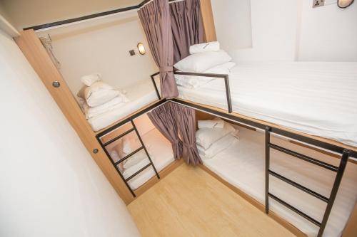 Homy Seafront Hostel Room Type - 4-Bed Mixed Dormitory Room