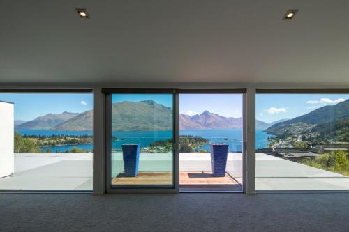 Papillon a Relax it's Done luxury holiday home - image 3