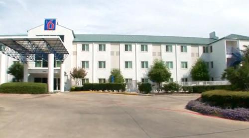Motel 6-Irving, TX - DFW Airport North